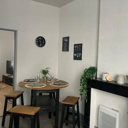 Spacieux Proche Zone Industrielle Confort Appartement Feignies